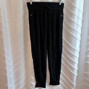 Tna Aritzia Black Rayon Smocked Waist Jogger Pants XS RAM3-6836-16